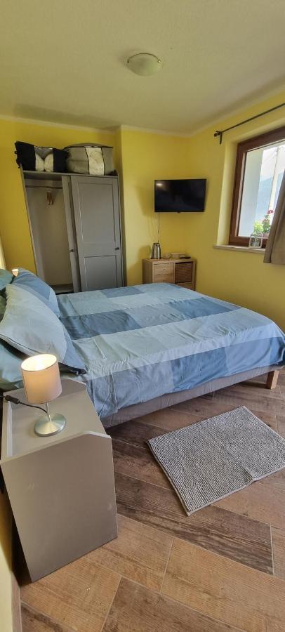 Bed and Breakfast Lo Noyer Et Les Roses Сен-Никола Экстерьер фото
