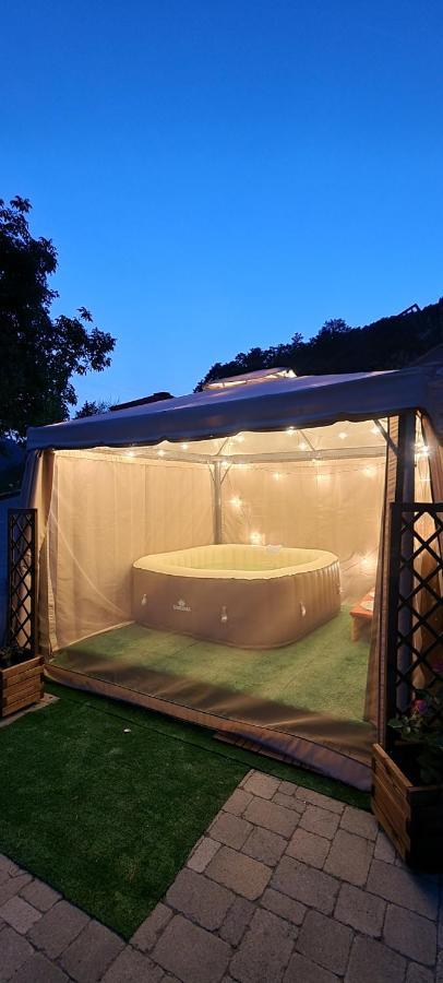 Bed and Breakfast Lo Noyer Et Les Roses Сен-Никола Экстерьер фото